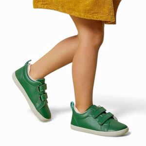 NWT in box Green Velcro toddler shoes